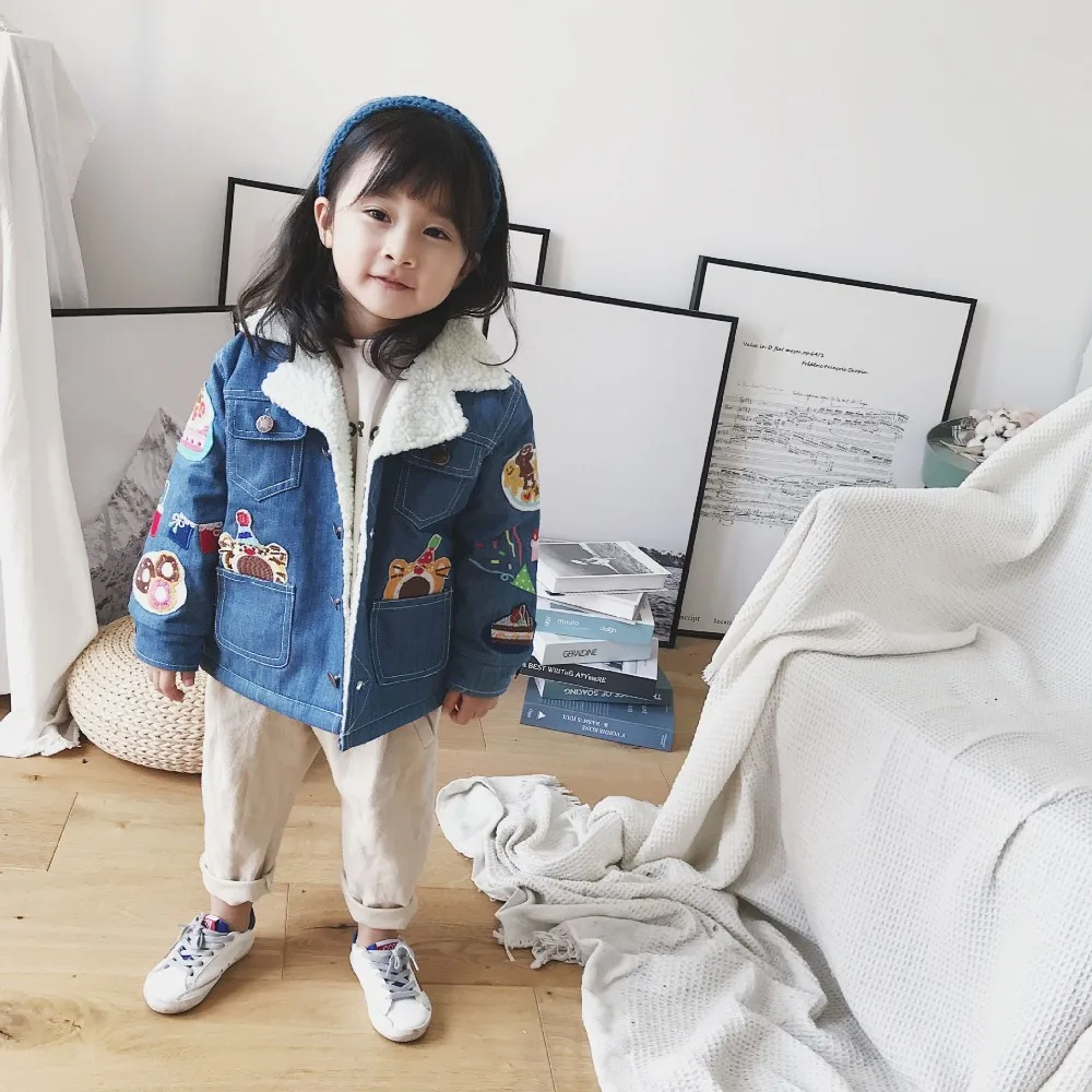 Kids jacket denim jacket fleece lining fashion baby girls boys embroidered cartoon character pattern children 's outwear Kids jacket denim jacket fleece lining fashion baby girls boys embroidered cartoon character pattern children 's outwear