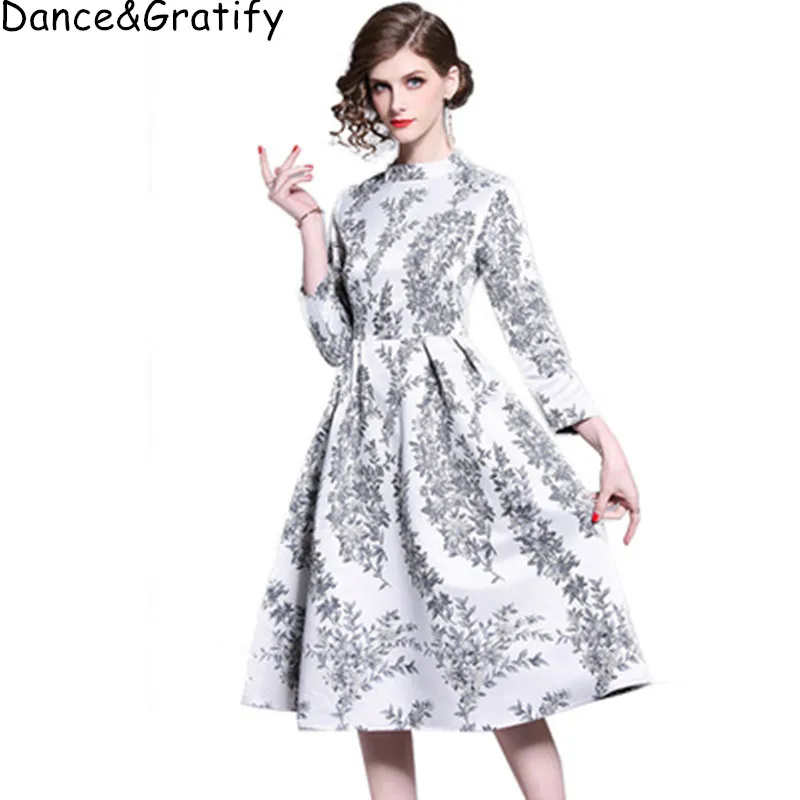 

Women Runway Dress New 2019 Fashion Summer Vintage Casual Jacqurd Flowers Midi Slim Empire Party Dresses
