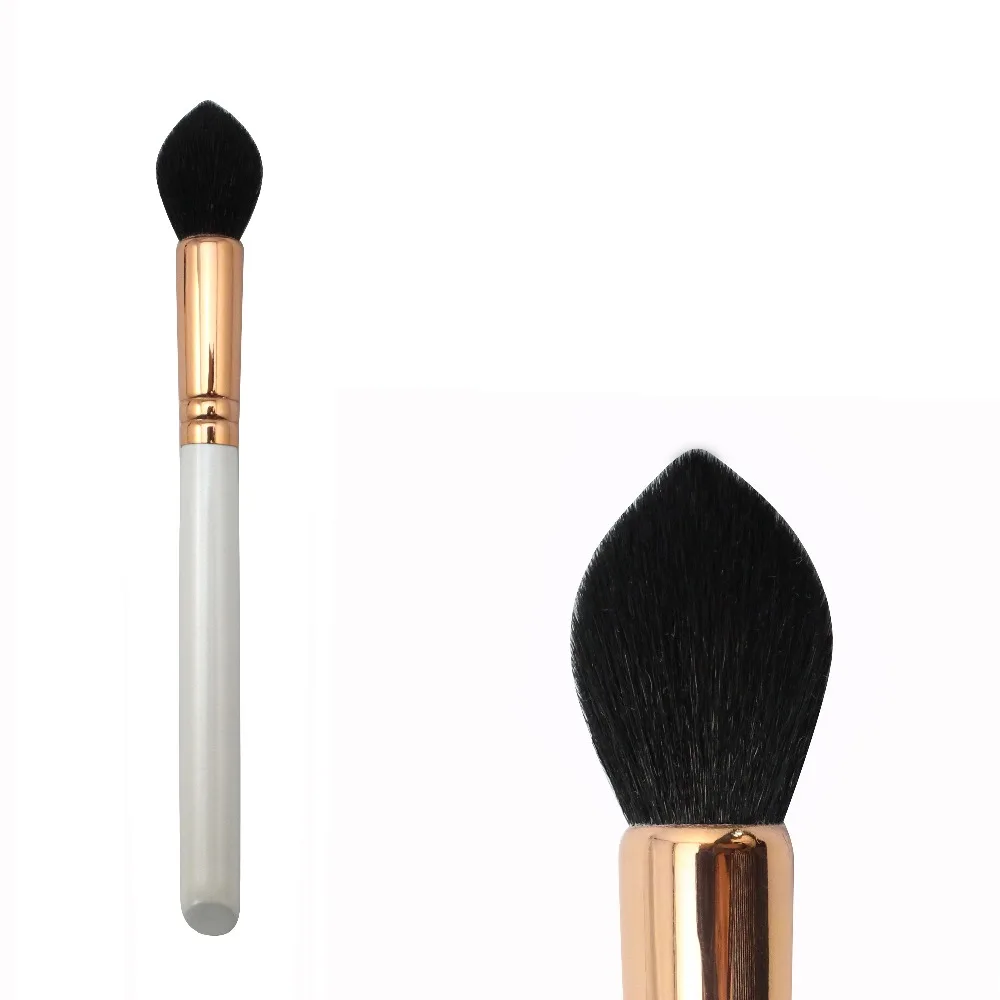 

R13 - Tapered Highlighter Liquid Powder Brush with rose golden copper ferrule