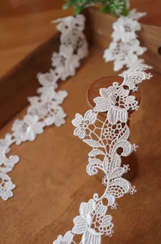 

retro lace trim with flowers, ivory lace trimming, lace borderDG103 10yards