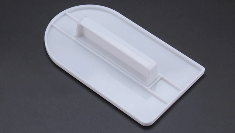Cake smoother tool