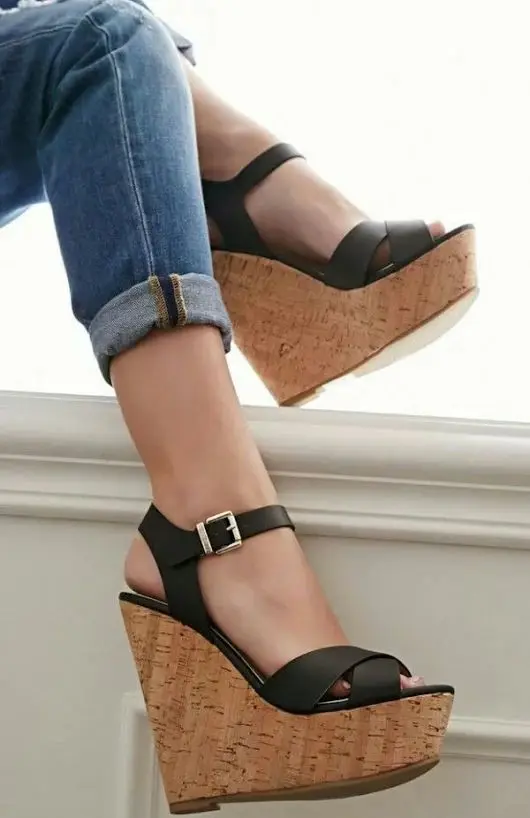 

Carpaton Hot Selling Platform Wedge Sandal Sexy Peep Toe Buckle Strap Woman Shoes Summer Super High Leather Gladiator Heels