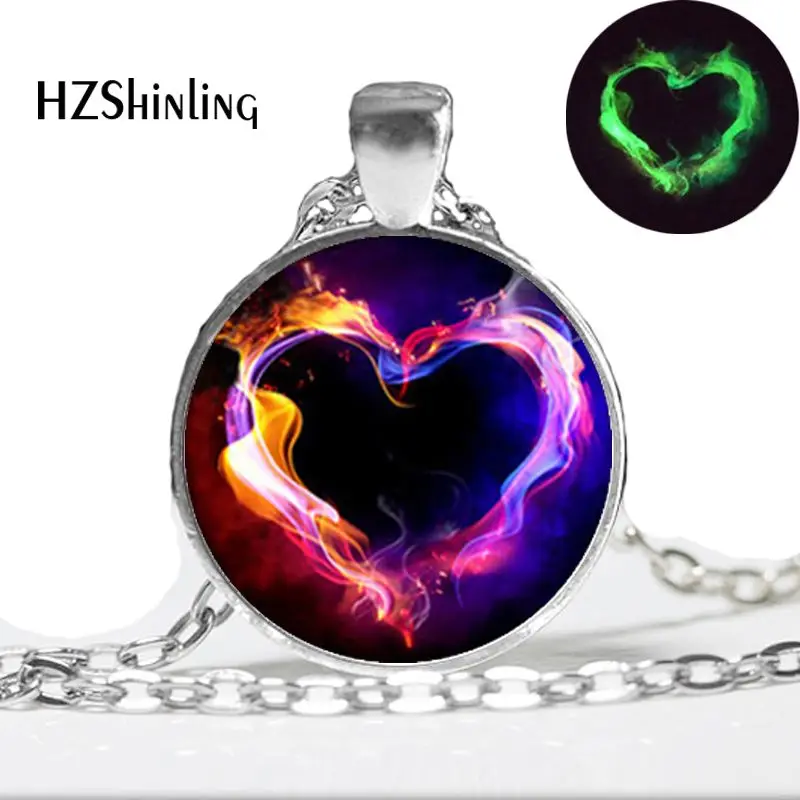 Download 410 Koleksi Gambar Hati Bersinar Paling Baru Gratis