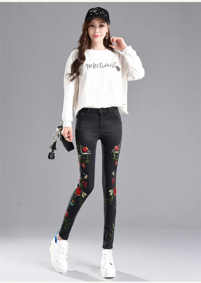 WKOUD Джинсы с вышивкой брюки для Для Женщин Эластичные Обтягивающие корейские джинсы женский весенний цветок джинсовые штаны женские брюки