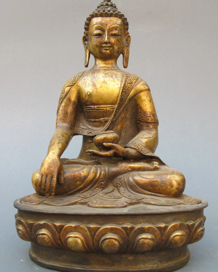 Tibet Folk Temple old bronze Carved Dragon Sakyamuni Ru lai Buddha Statue Tibet Folk Temple old bronze Carved Dragon Sakyamuni Ru lai Buddha Statue