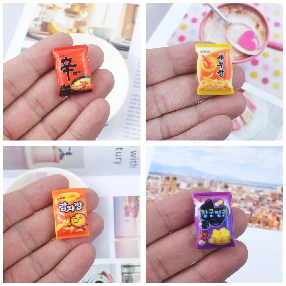 

8pcs Doll Food Miniature Simulation Instant Noodles Play Doll House Kitchen Toys
