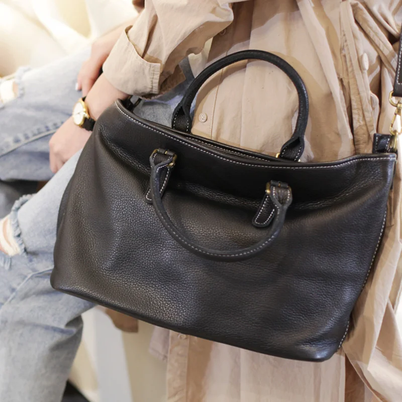AETOO Leather black sloping large bag, retro singles shoulder casual soft leather handbag, large-capacity dumpling bag
