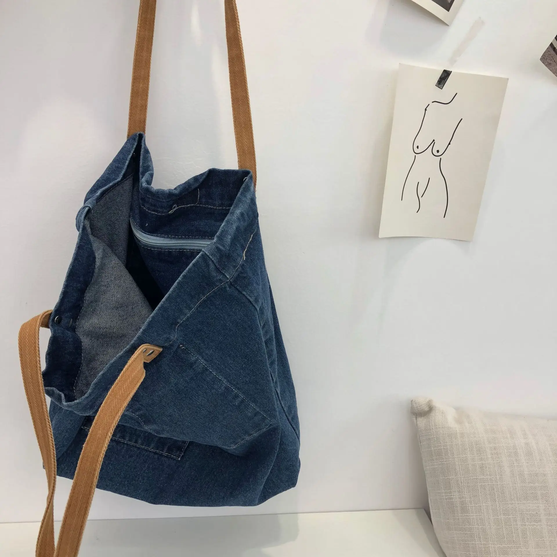 النساء الدنيم حمل حقيبة عارضة الترفيه الأعلى مقبض حقيبة جان حقيبة يد من القماش للنساء Famale مفتوحة الكورية أزياء الشارع نمط حقيبة