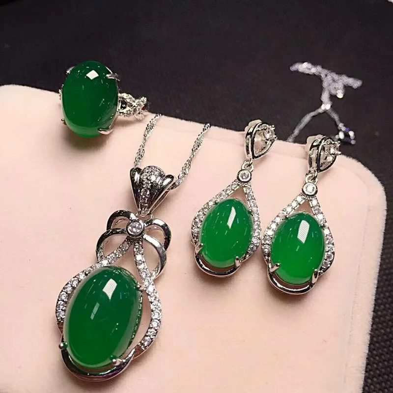 

Yu Xin Yuan Fine Jewelry 925 Silver Inlaid With Natural Green Chalcedony Oval Pendant Ring Rop Earrings Three Pieces.