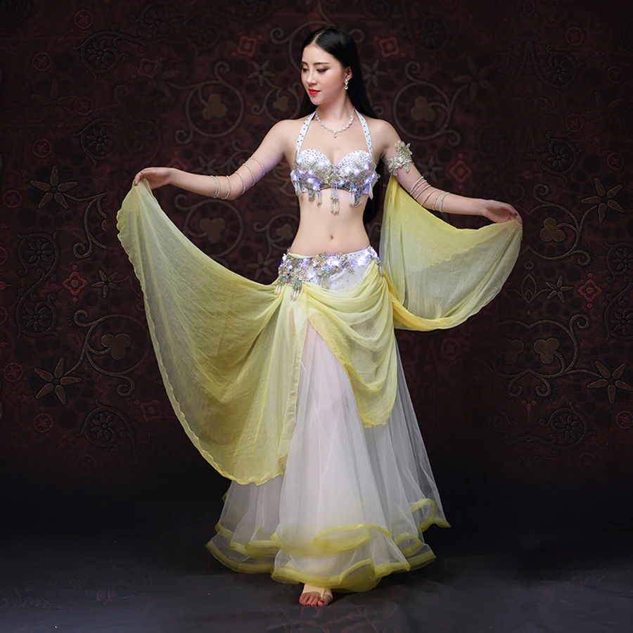 

Stage & Dance Wear 2019 Belly Dancing Clothes Oriental Dance Outfits Belly Dance Beaded Costume Bra Skirt LED Costume