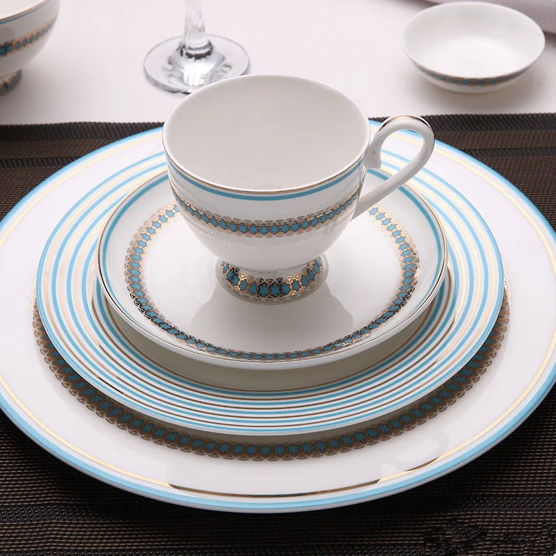 Набор посуды из 4 предметов Azure Bone china набор керамической посуды с блюдами и кофейная кружка