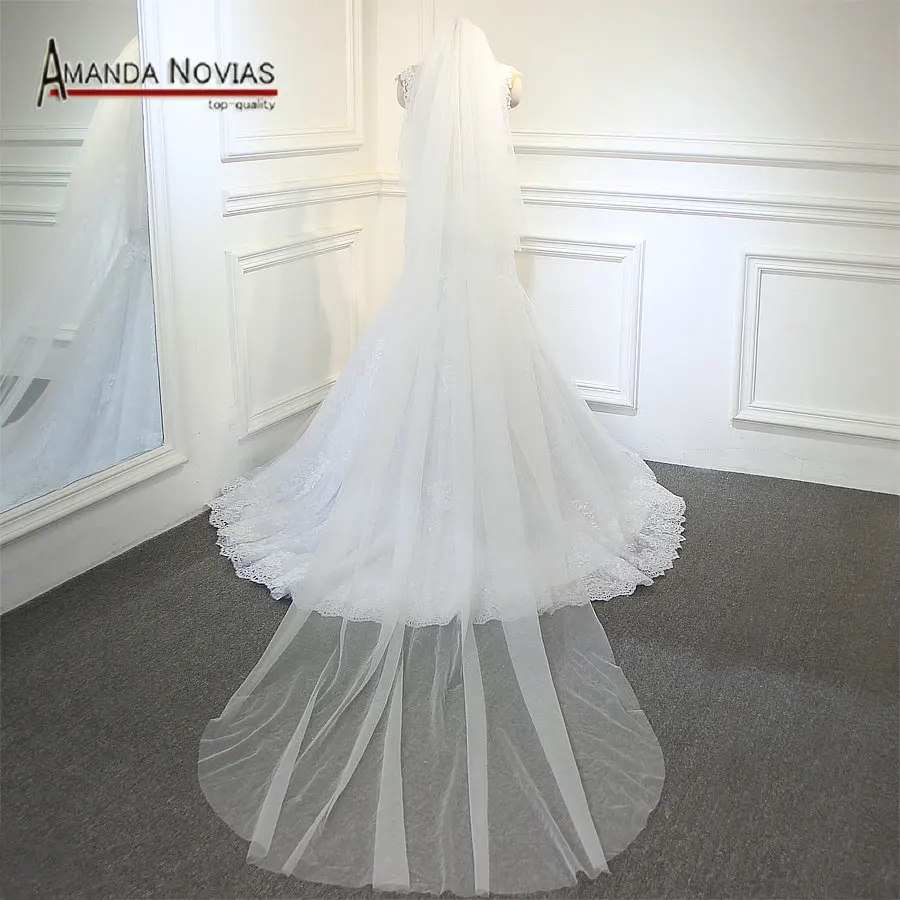 

Two layers veil plain tulle two layers one layer 80cm one layer 300cm