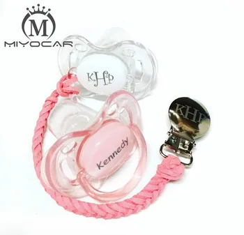 

MIYOCAR 2 pcs 0-6m personalized any name Engraved pacifiers Two monogram pacifiers baby pacifier dummy with Engraved clip