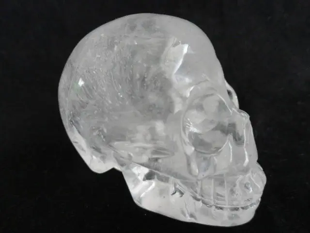 

free shipping free shipping 6688007++++190g NATURAL SKULL White QUARTZ CRYSTAL Healing