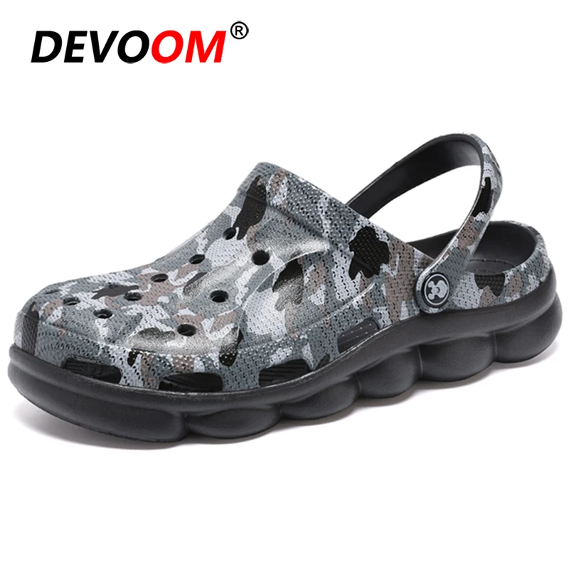 

2019 Summer Beach Shoes Outdoor Sandals Men Flip flops Garden Clogs Shoes Sneakers Men Hollow Slippers Sandalias hombre Big E 45