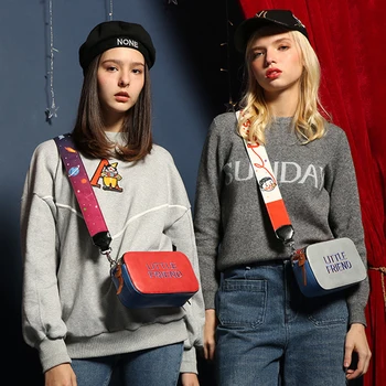 

Original Design Women Crossbody Bag Embroidery Letter Wide Strap Shoulder Messenger Bag Lady Sweet Box Pattern Small Flap Bags