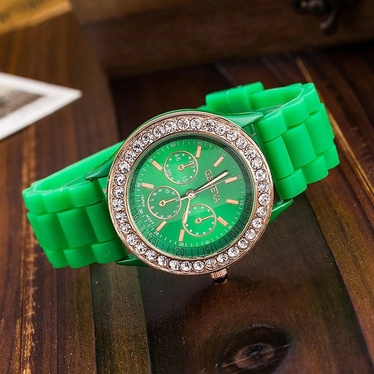 Geneva Casual Watch Women Crystal Dress Watch 2017 Quartz men Silicone watches Unisex Wristwatch Sports watch relogio feminino