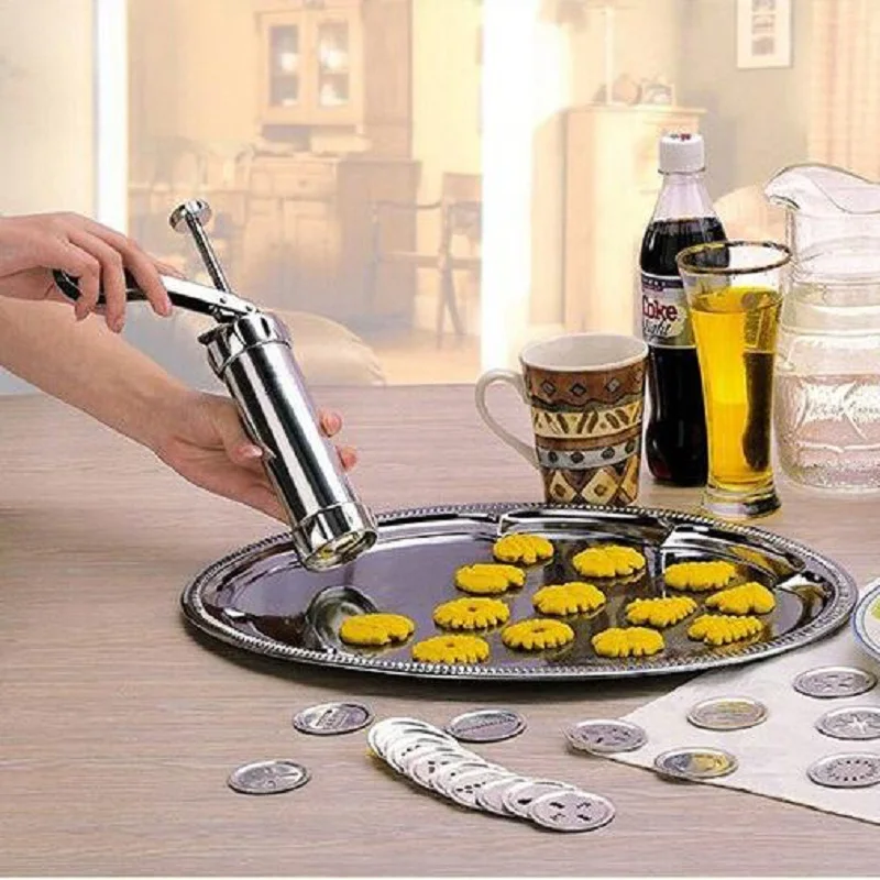 

1Set DIY Cookie Tool Biscuit Cookie Extruder Presser Machine Biscuit Maker Cake Making Decorating Gun Kitchen Baking Tools