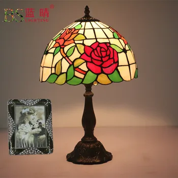 

Europe Creative Table Lamps Decorative Tiny Table Lamps Stained Glass Resin Zinc Alloy Table Lamps with Patterned Lampshade