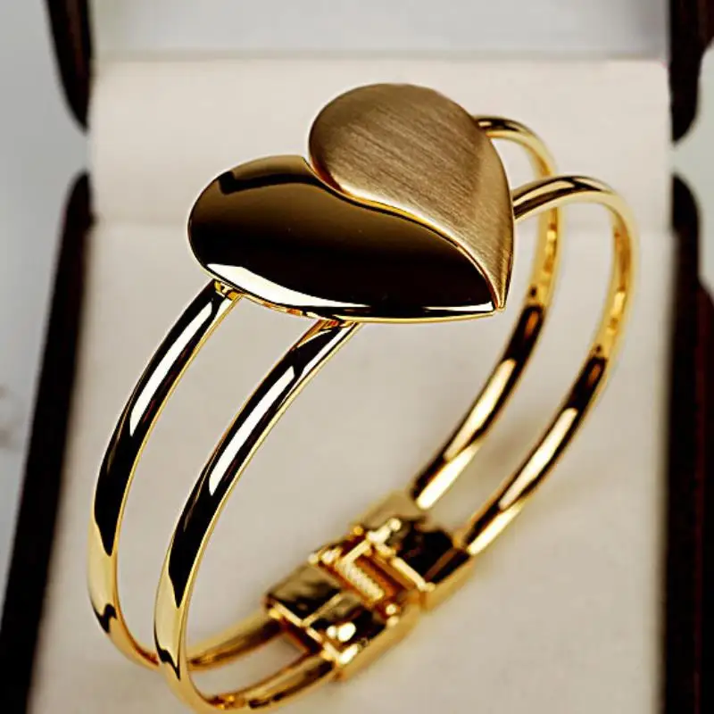 Promotion 2016 New Crystal Charm Heart Bangle Gold Plated Bracelets Bangles for Women Fashion Cuff Bracelets