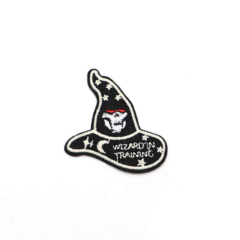 

2pcs/lot Horror Magic Hat Star Moon Skull Embroidery Patch for Clothes Iron on Applique Diy Bags Accessorie Halloween SC4092