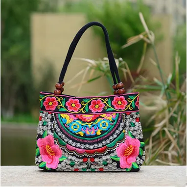 New Fashion Bohemian Women' handbag!New nice Embroidered Lady bags national trend handbag embroidered embroidery Lady carry bag