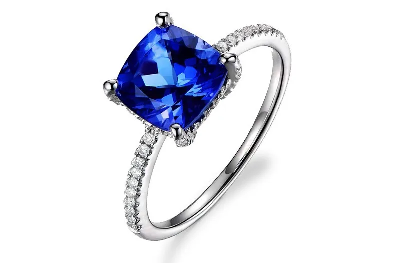 Simple 2 Carat Cushion Cut Tanzanite Simulated Diamond With 4