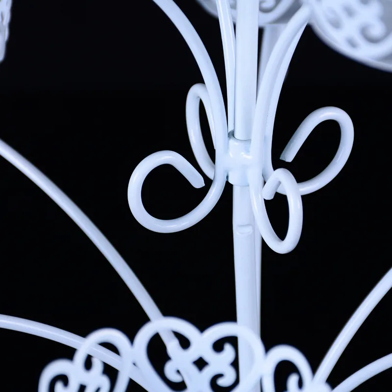 4004566131_1802916024