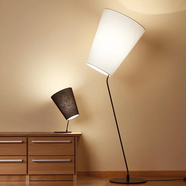 

Wholesale Post-modern Nordic Iron Handmade Cloth Table Lamp For Living Room, Bedroom Led Bedside Lamp 1183