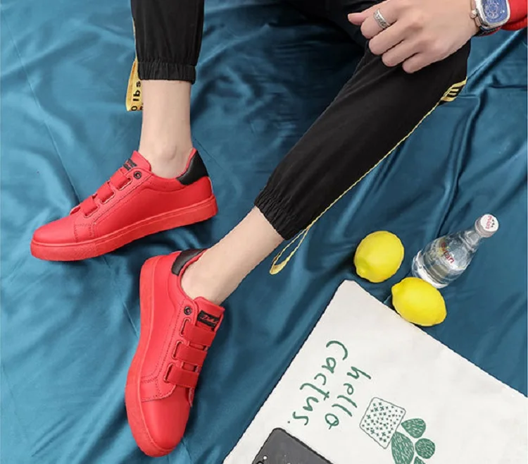 Spring Autumn Man Skateboarding Leather stitching Shoes Sneakers Breathable Elastic band  Hard-Wearing Round head Flat Shoes Man (17)