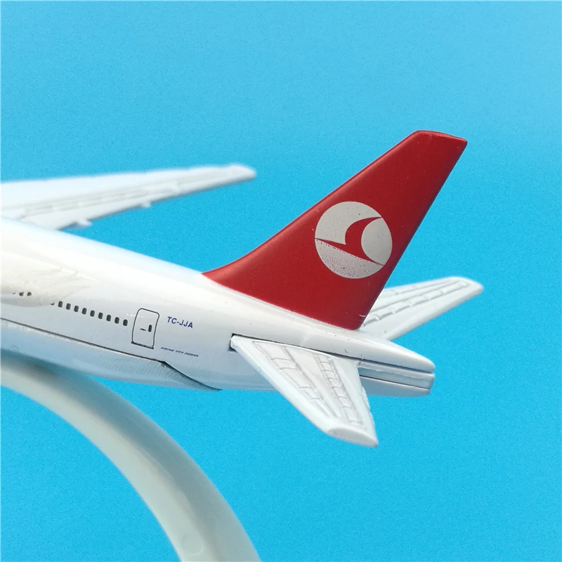 16 см Турция модель самолета B777 турецкий Boeing 777 имитационная окрашенные сплошные