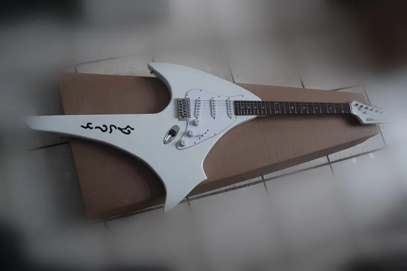 

Factory Wholesale B.C.Rich Unusual Shape White Electric Guitar with 3S Pickups,Chrome Hardwares,Offer Customized