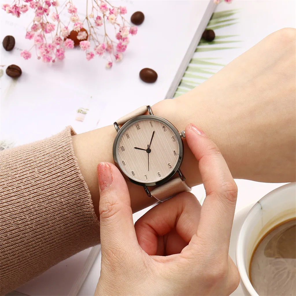 

New Simple Ladies Quartz Watch Temperament Casual Watch Female Models large wall clock mechanism bayan kol saati erkek saat 50*