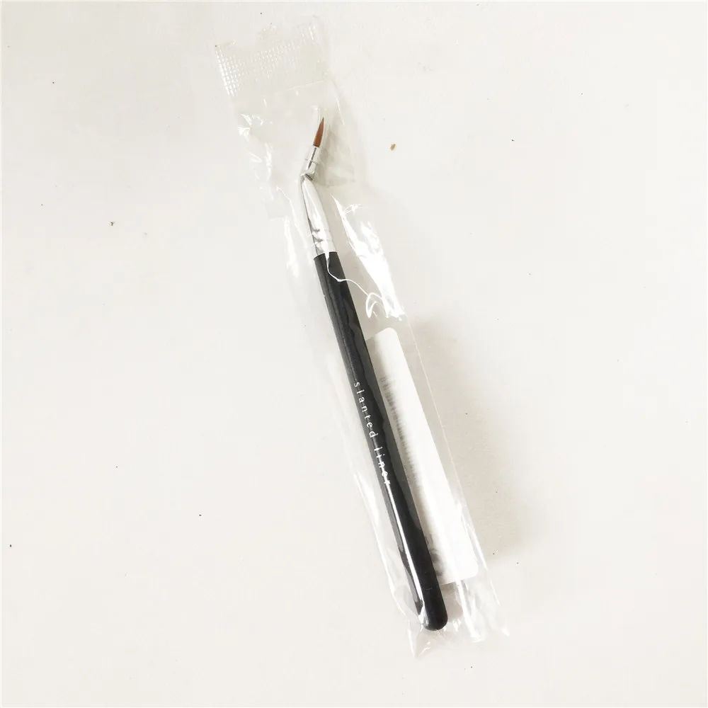 Baremineral Slanted Eyeliner Brush _ 1