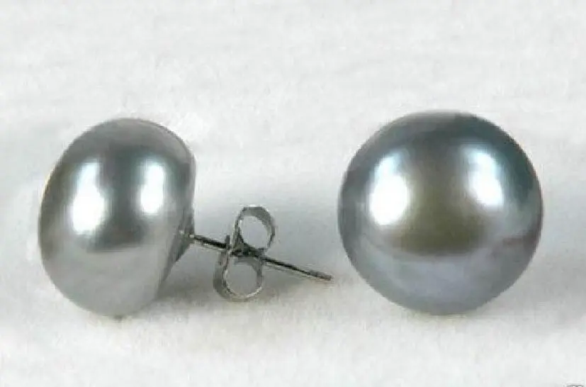 

hj 00763 Huge A pair of natural AAA south seas gray pearl earring