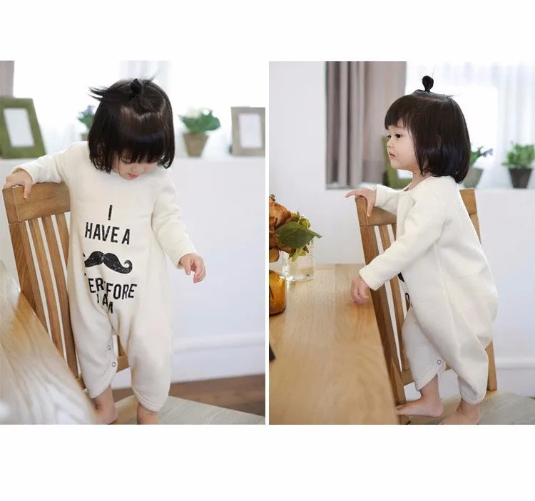 Детские Ползунки корейский Bebe комбинезон новорожденного одежда для маленького мальчика 0-3 Хлопковая Одежда для новорожденных детские спортивные Костюмы