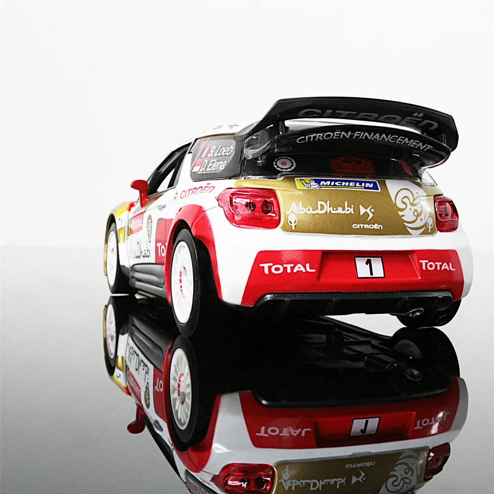 Литые металлические модельные игрушки 1:26 DS3 WRC звуковой светильник откатный