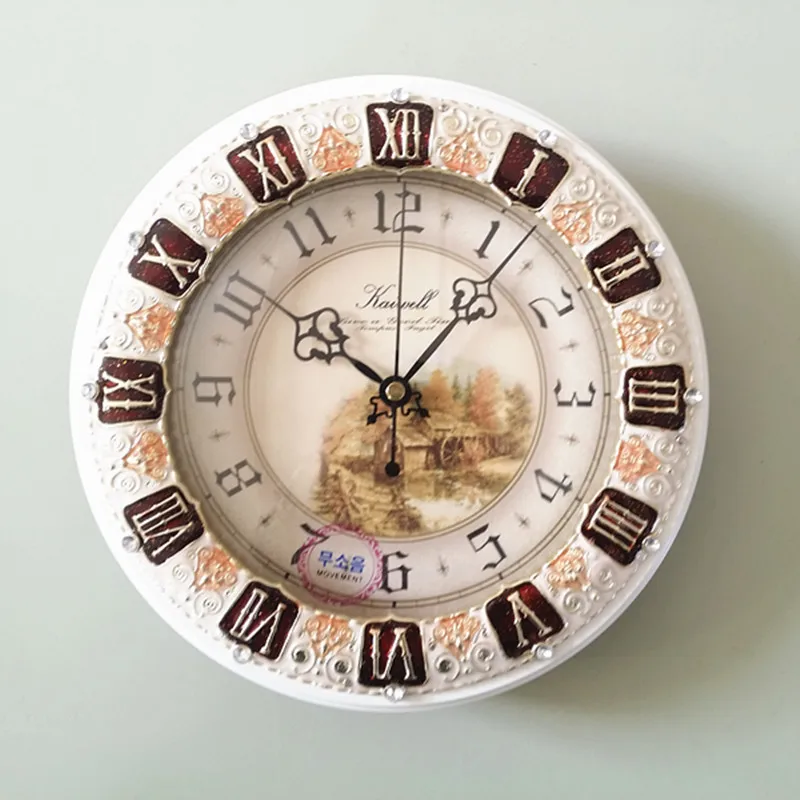 Cheap European fashion creative living room wall clock simple clock watches mute round wall