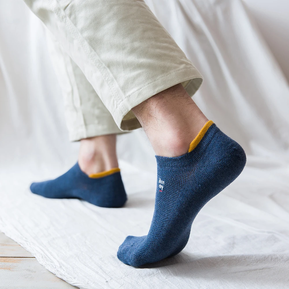 Однотонные мужские носки в стиле Харадзюку; сезон лето; модные хлопковые мужские носки до щиколотки; 1 пара разных цветов; сетчатые Дышащие носки
