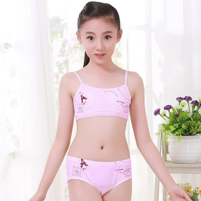 meisjes in ondergoed