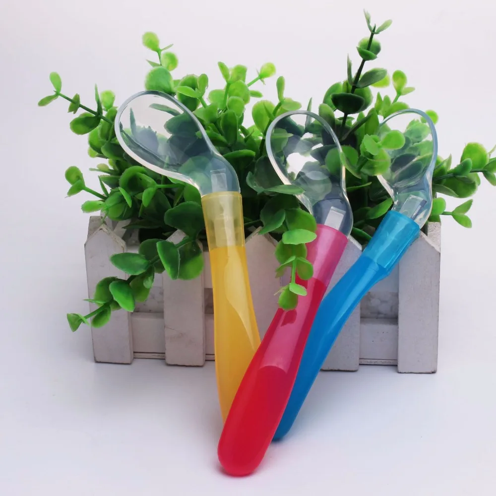 

Silicone Baby Feeding Spoon Newborn Baby Spoons Soft Safety Utensils Patchwork baby lepels Children Tableware Utensils