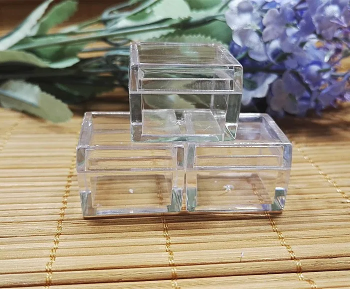 

20pcs/lot , 5g square shape cream jar cosmetic container Case, plastic bottle display container Eye shadow powder compact