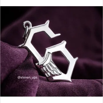 

Silver Necklace Bleach Blade Grimmjow Jeagerjaques Break Face Pendant Cosplay