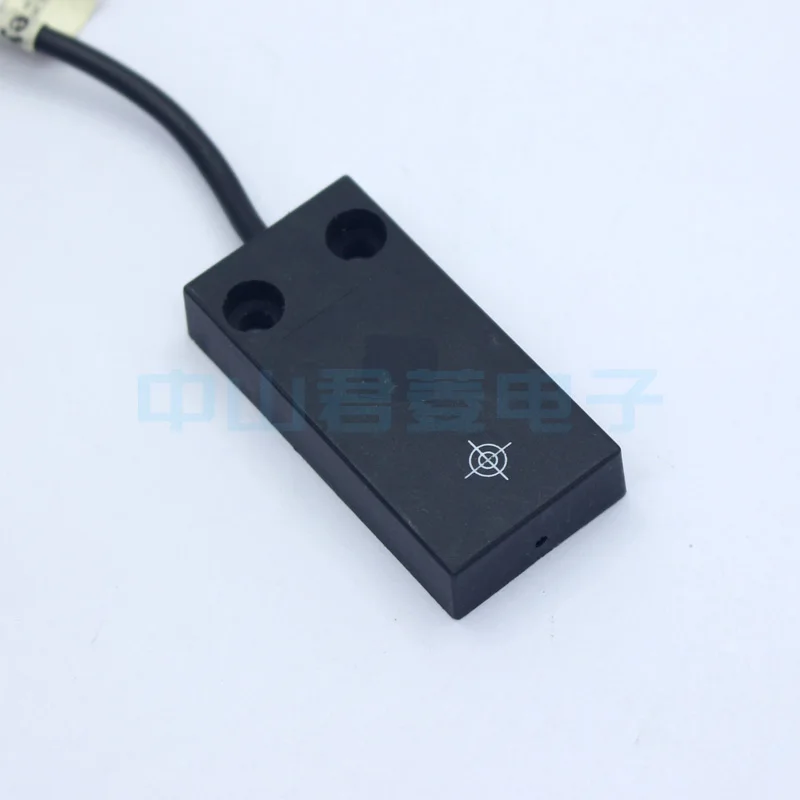 

Free Shipping High Quality HONEYWELL Honeywell 922FS2.5-B4P-F-L-Z951.1 proximity switch sensor genuine