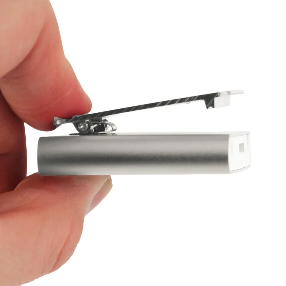 Portable Size 1.8 Inch LCD Screen Display 6th Generation Music Media Video Movie FM Radio MP4 Player Easy Carry