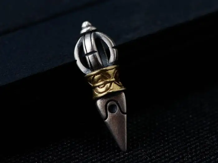 silver-charm007e