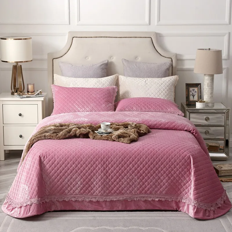 

Famvotar Luxury Velvet Diamond Quilted Bedspread Embossing Ruffle Bed Spread Quilted Coverlet Set 245X245CM 3Pcs Queen Size Pink