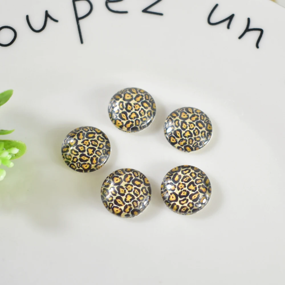

12mm 20pcs Round Glass Cabochons Art Cameo Ste Handmade embedded Spotted leopard