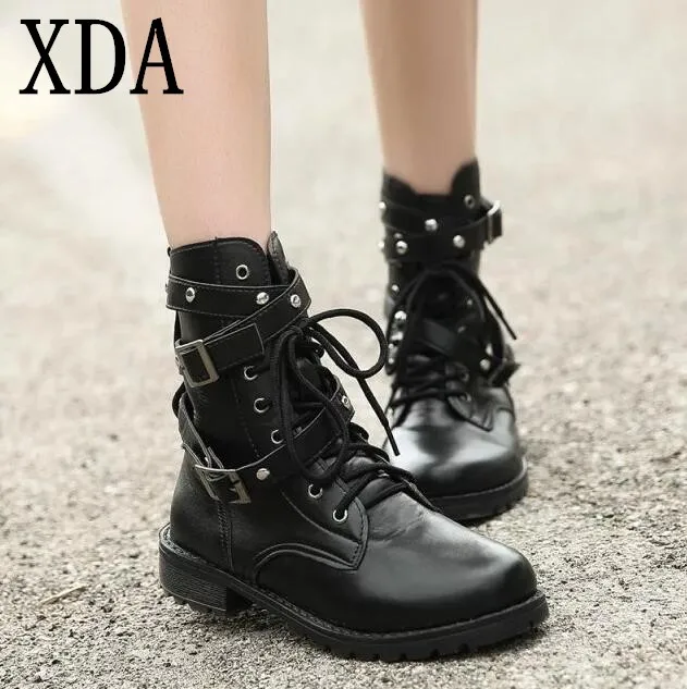 Kaufen XDA 2019 Motorrad Stiefel Damen Vintage Kampf Herbst Stiefel Armee Punk Goth frauen stiefel Frauen Biker PU Leder Kurze Stiefel