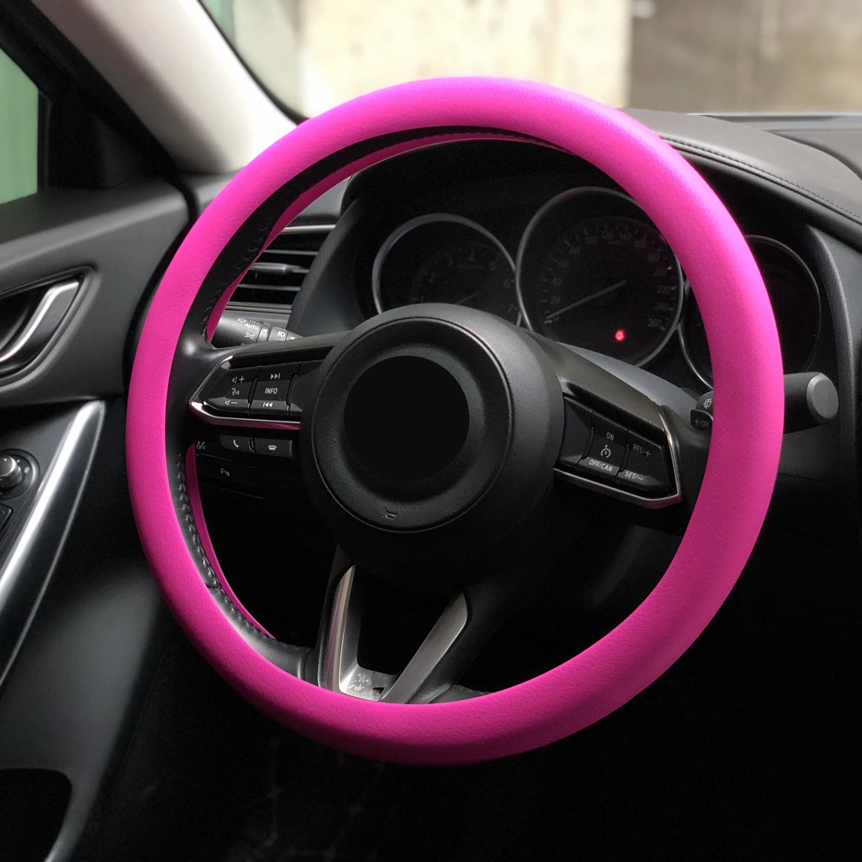 Green Silicone Steering Wheel Cover fit for Hyundai Solaris GAZ Gazelle Renault